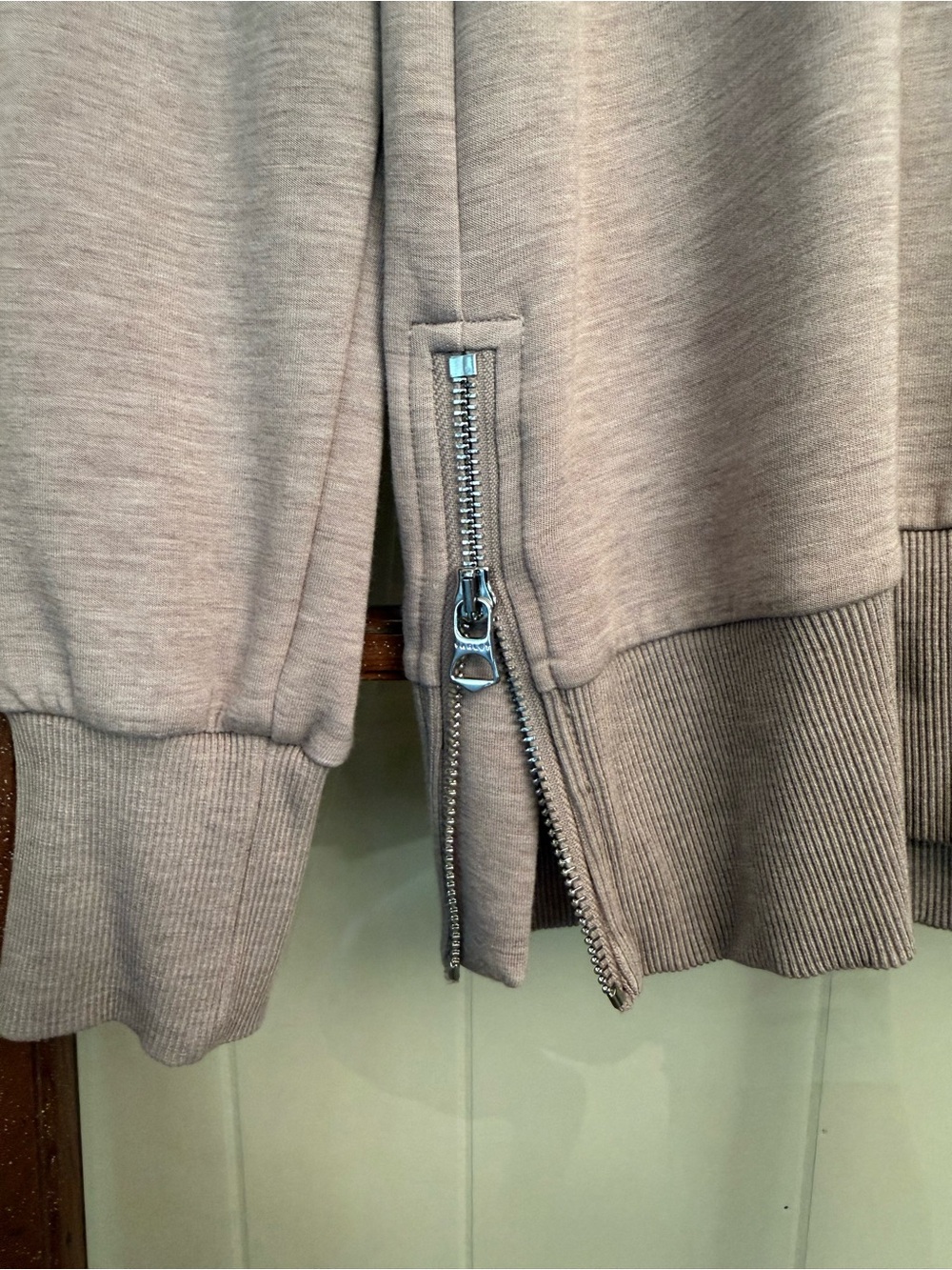 Varley Gabriella DoubleSoft Relaxed Side-Zip Crewneck Sweatshirt Taupe Marl Sm - Picture 8 of 12